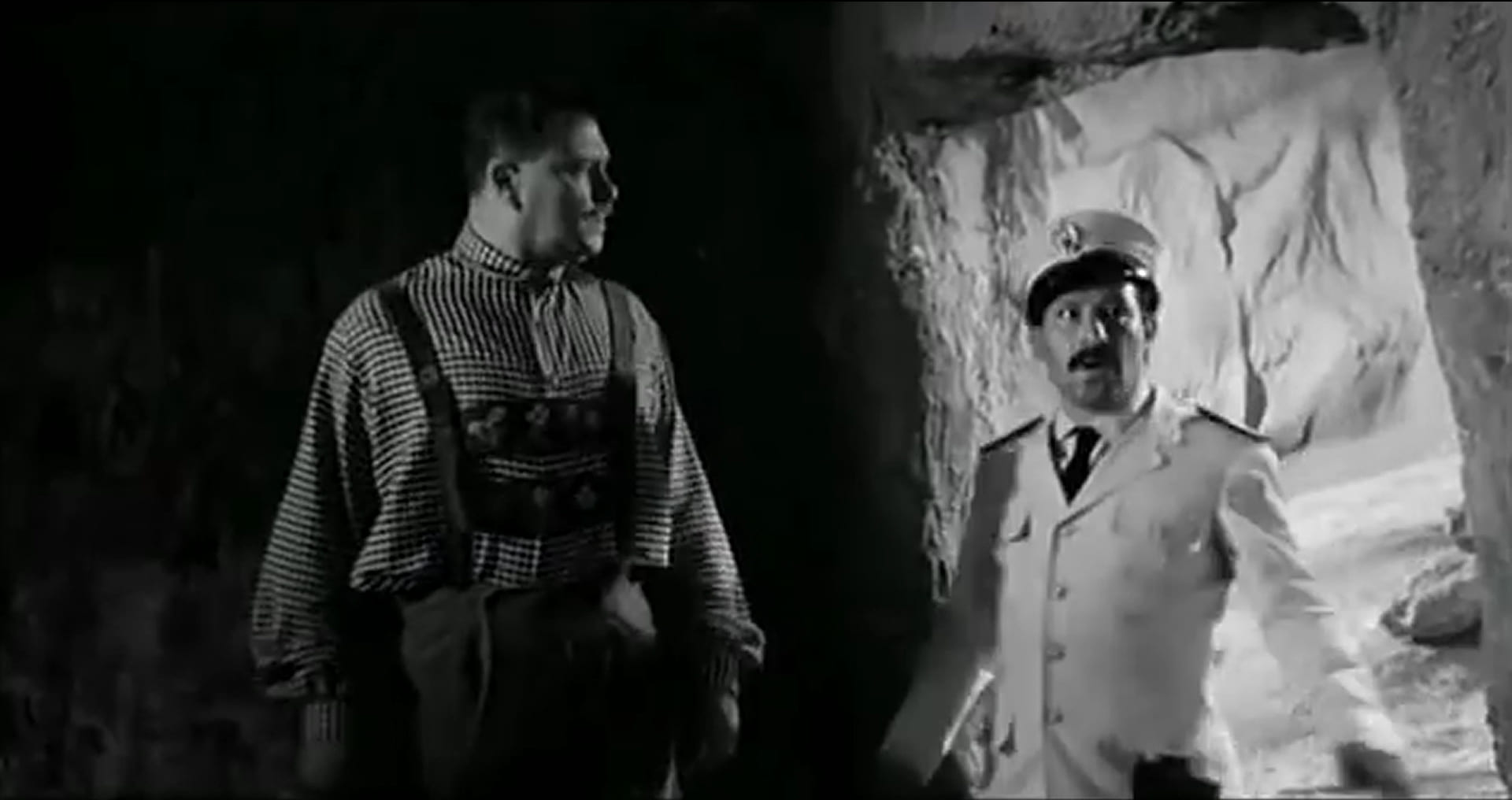 1963 _ Gli imbroglioni _ Guardia alle catacombe _ Accreditato _ 02.jpg