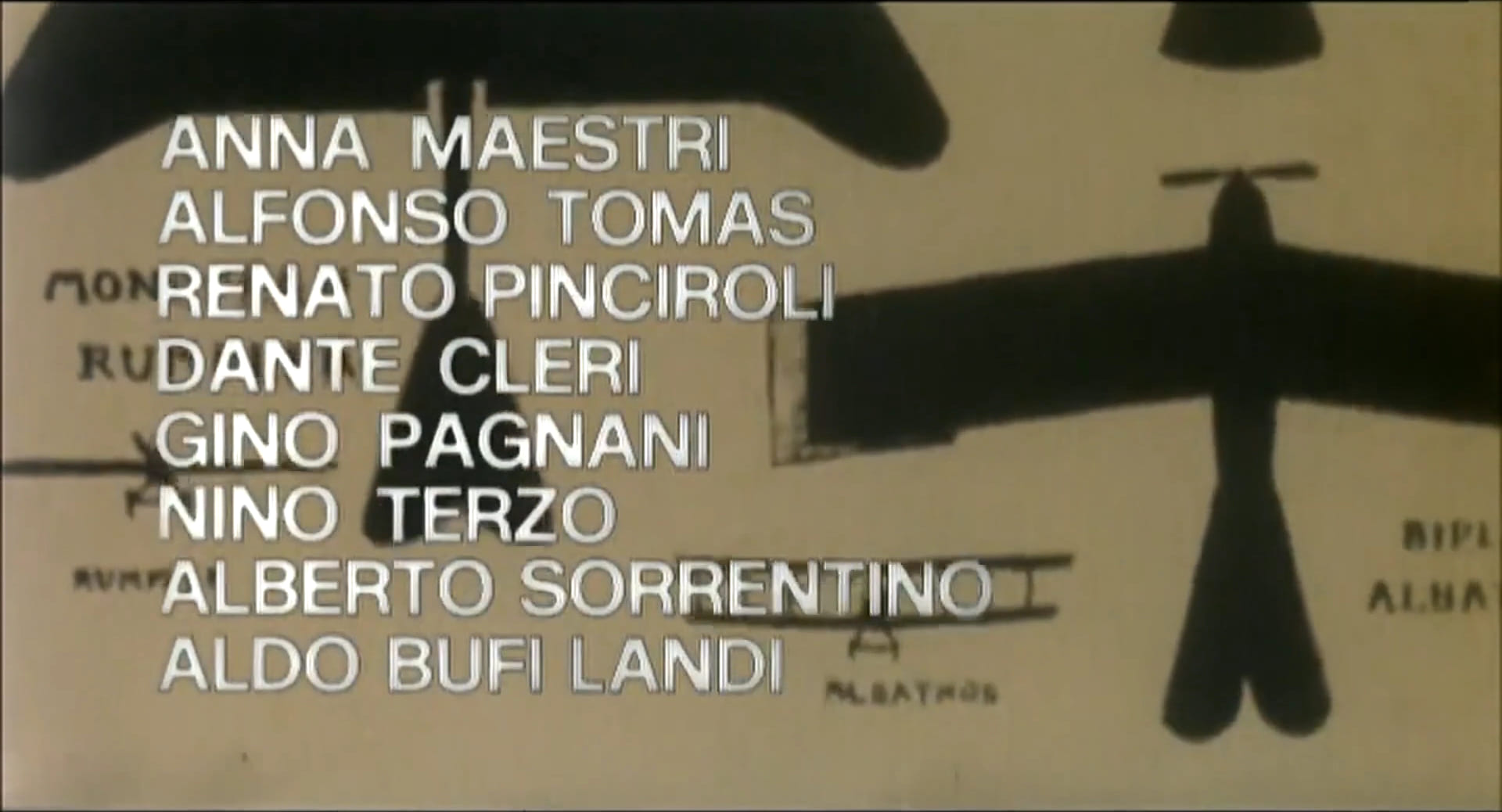 1971 _ Armiamoci E Partite _ Passeggero Del Treno Con Cesto Da Picnic _ Accreditato _ 06.jpg