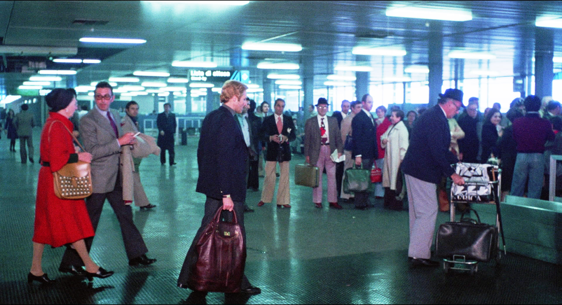 1976 _ Paura In Città _ Uomo In Aeroporto _ Non Accreditato _ 02.jpg