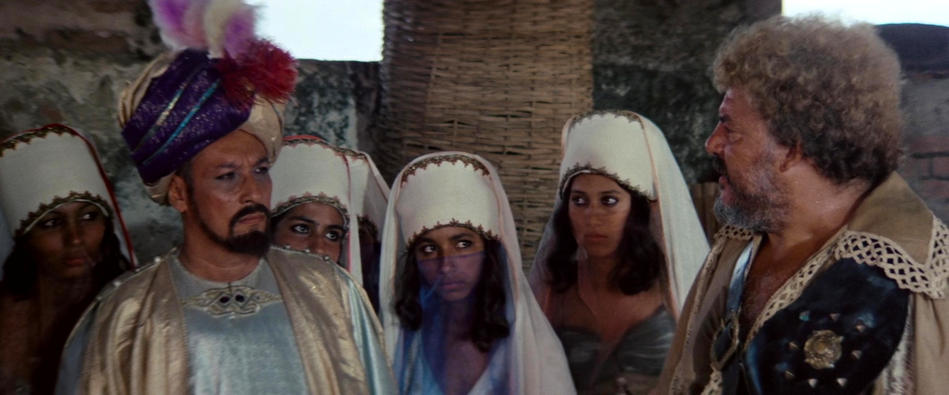 Il Corsaro Nero (1976) The emir and his concubines.jpg