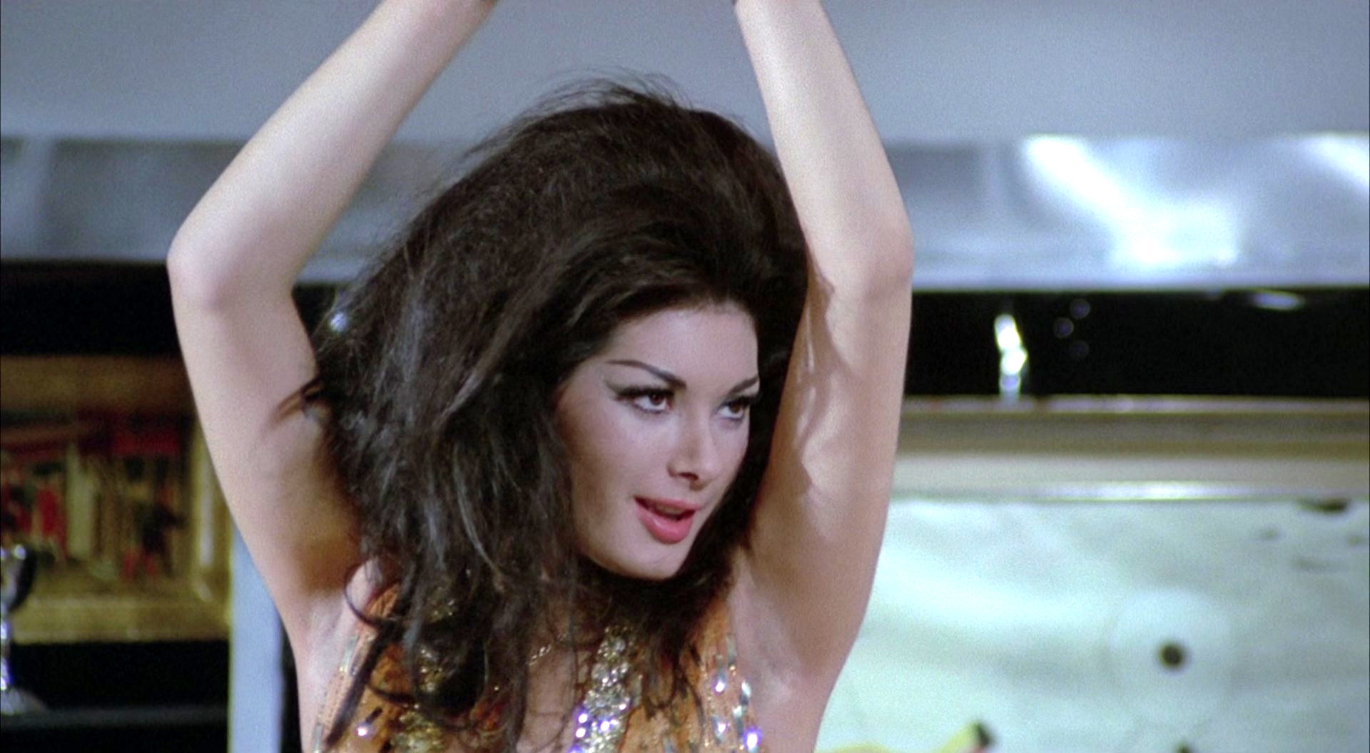 5 bambole per la luna d'agosto (1970) Edwige Fenech.jpg