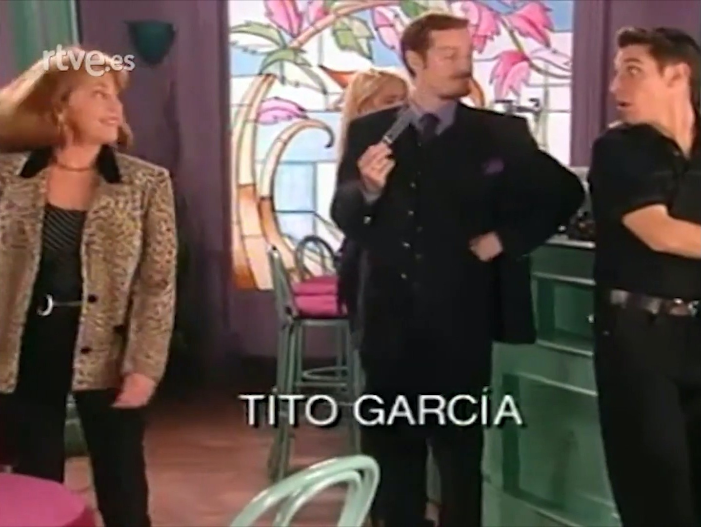 A las once en casa Capítulo 51 - Su tabaco, gracias   RTVE Archivo5.jpg