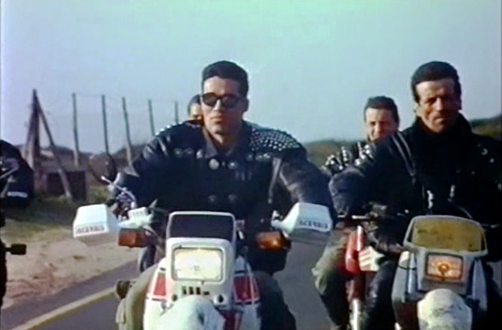 1987 _ Cobra Nero _ Motociclista Della Banda Criminale _ Accreditato Come Stunts _ 05.jpg