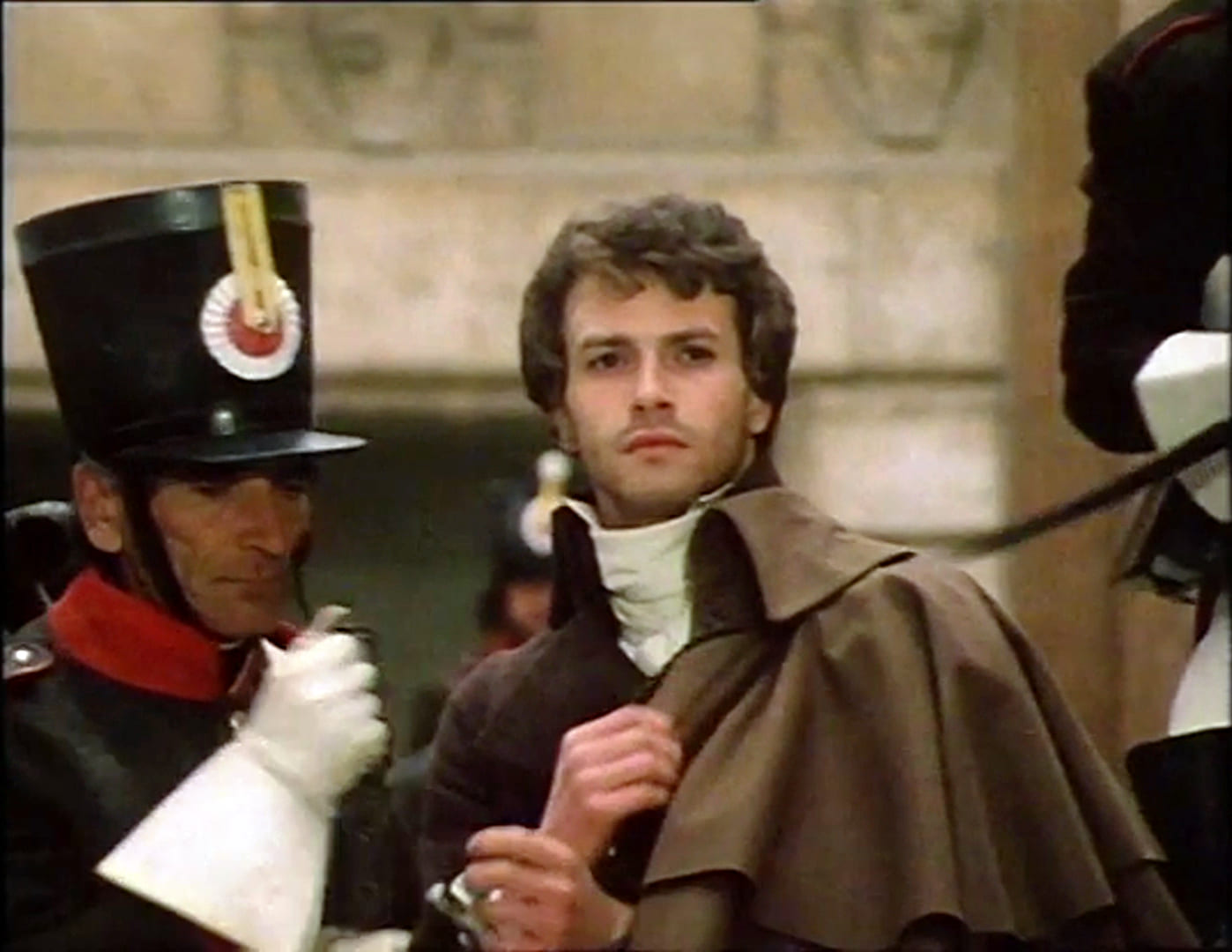 1982 _ La Certosa Di Parma Episodio 4 _ Guardia Di Enrico IV Che Arresta Monsignor Del Dongo _ Non Accreditato _ 03.jpg
