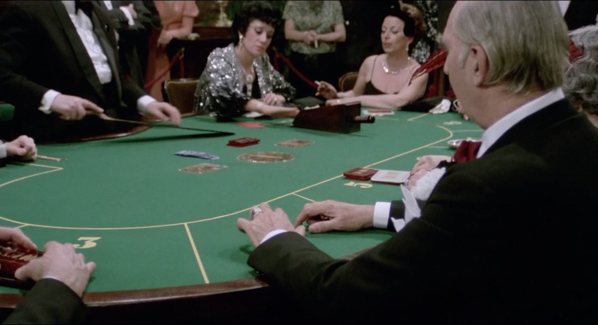 1976 _ Il Secondo Tragico Fantozzi _ Giocatrice Al Casinò _ Non Accreditato _ 01.jpg