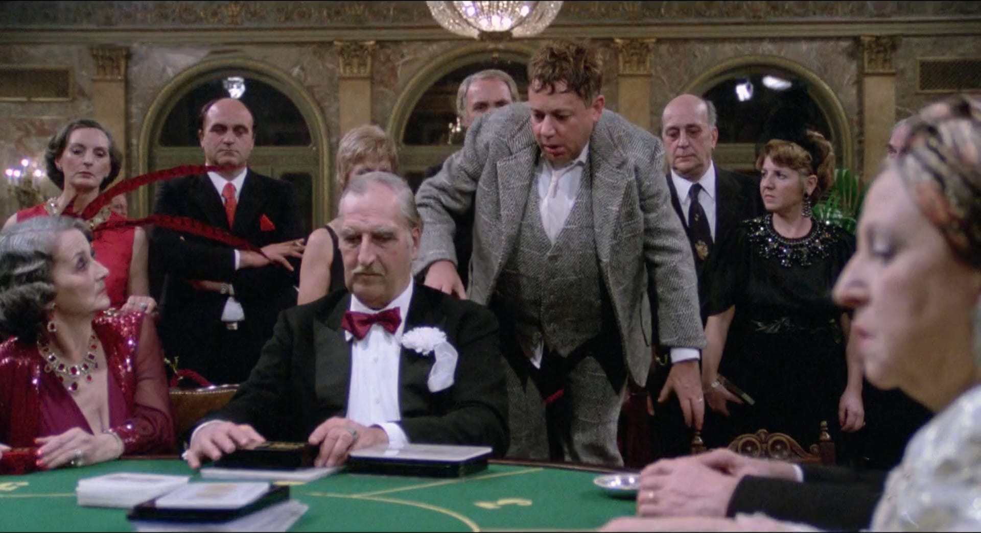 1976 _ Il Secondo Tragico Fantozzi _ Donna Al Casinò _ Non Accreditato _ 01.jpg