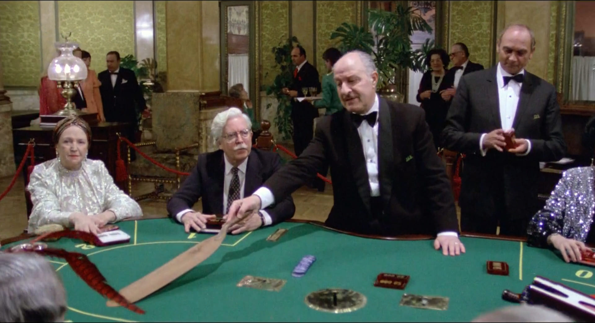 1976 _ Il Secondo Tragico Fantozzi _ Giocatore Al Casinò _ Non Accreditato _ 02.jpg