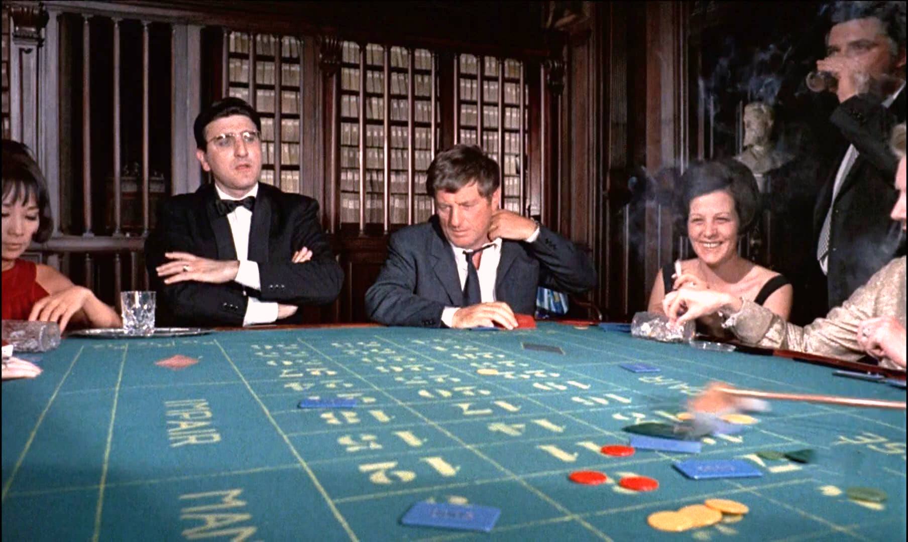 1968 _ La Pecora Nera _ Giocatore Al Casinò _ Non Accreditato _ 01.jpg