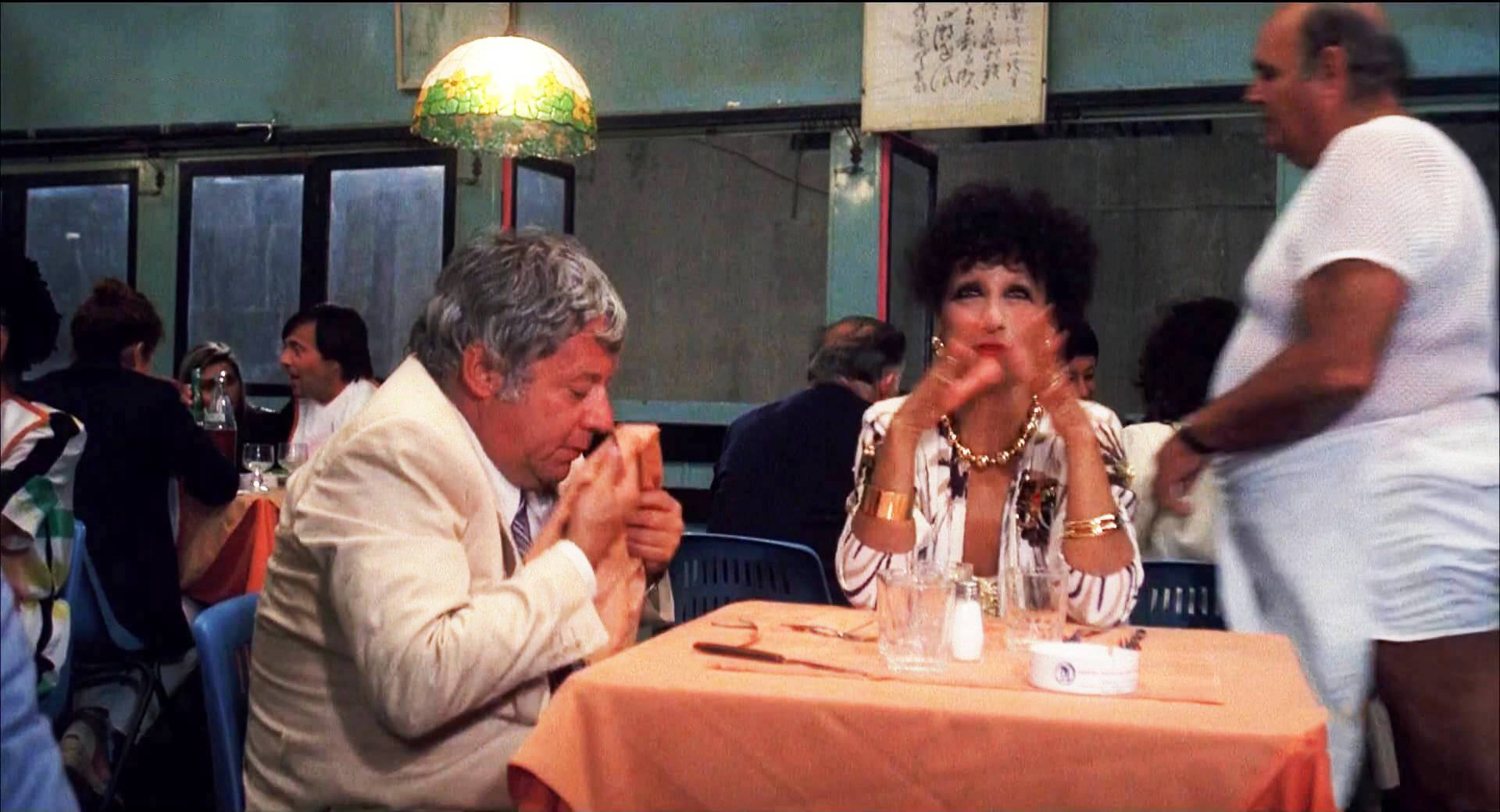 1981 _ Fracchia La Belva Umana _ Cameriere Da Sergio E Bruno Gli Incivili _ Non Accreditato _ 02.jpg