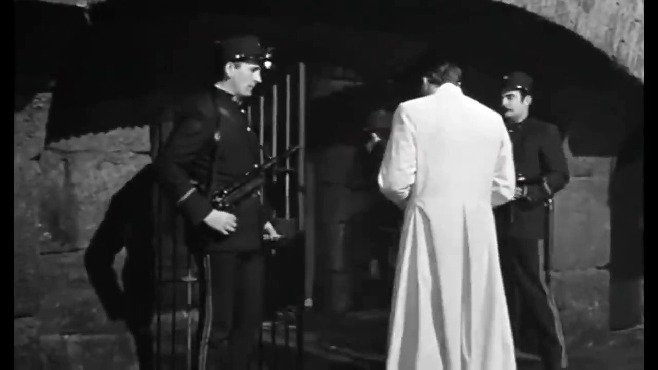 The Ceremony (1963) - Crime_Drama - Laurence Harvey, Noel Purcell, Robert Walker Jr. & Sarah Miles (720p_30fps_H264-192kbit_AAC)16.jpg