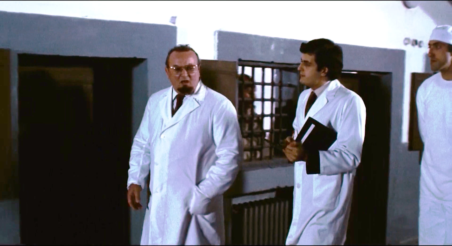 1975 _ Fantozzi _ Primario Della Clinica Dimagrante _ 01.jpg