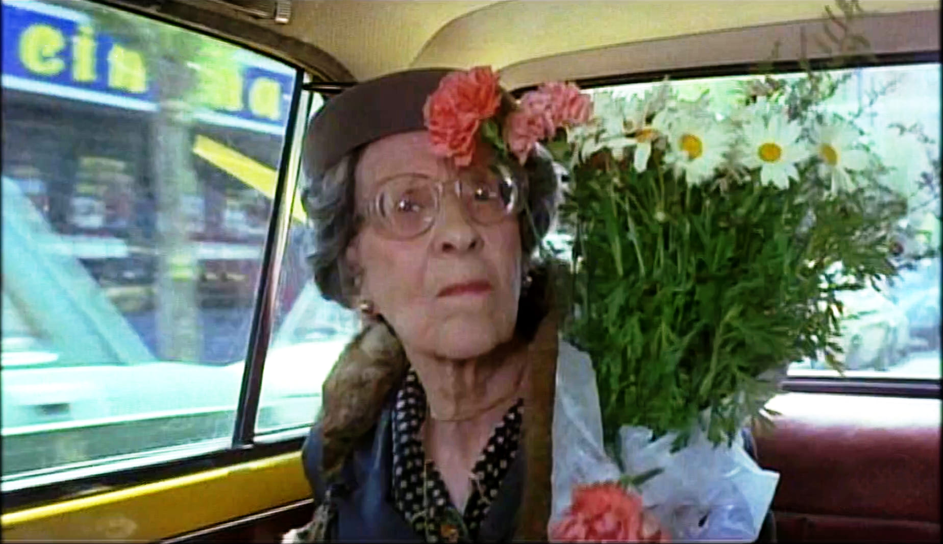 1980 _ Zucchero Miele E Peperoncino _ Donna Sul Taxi _ Non Accreditato _ 02.jpg