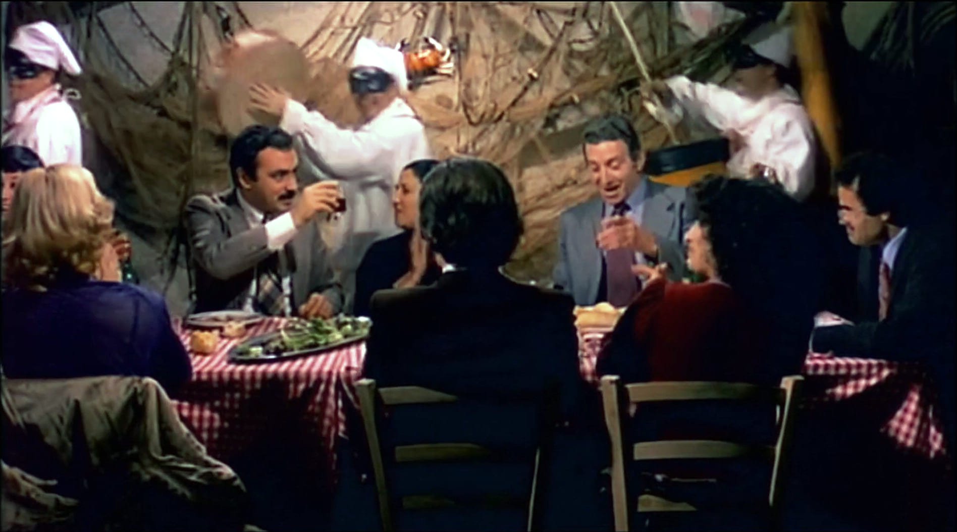 1979 _ Il Mammasantissima _ Uomo Al Ristorante _ Non Accreditato _ 01.jpg