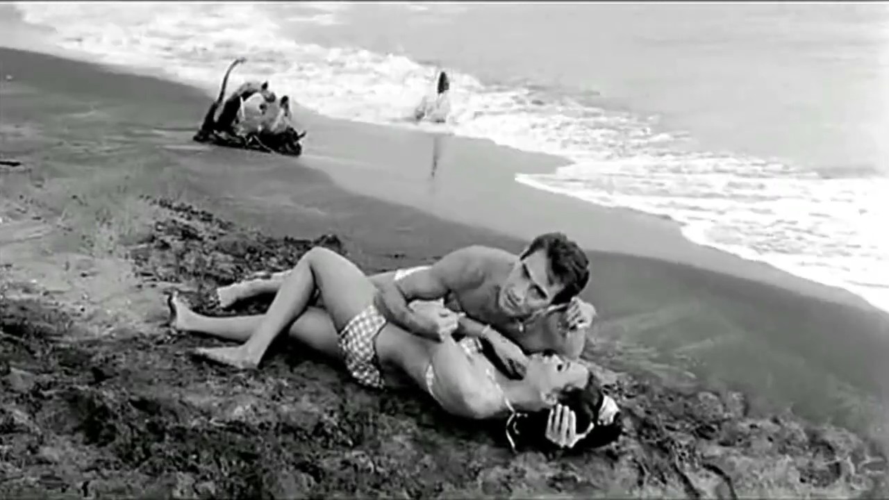 Gli Imbroglioni (1963) Con Franco Franchi, Ciccio Ingrassia e Raimondo Vianello - Film Completo (720p_25fps_H264-192kbit_AAC)48.jpg