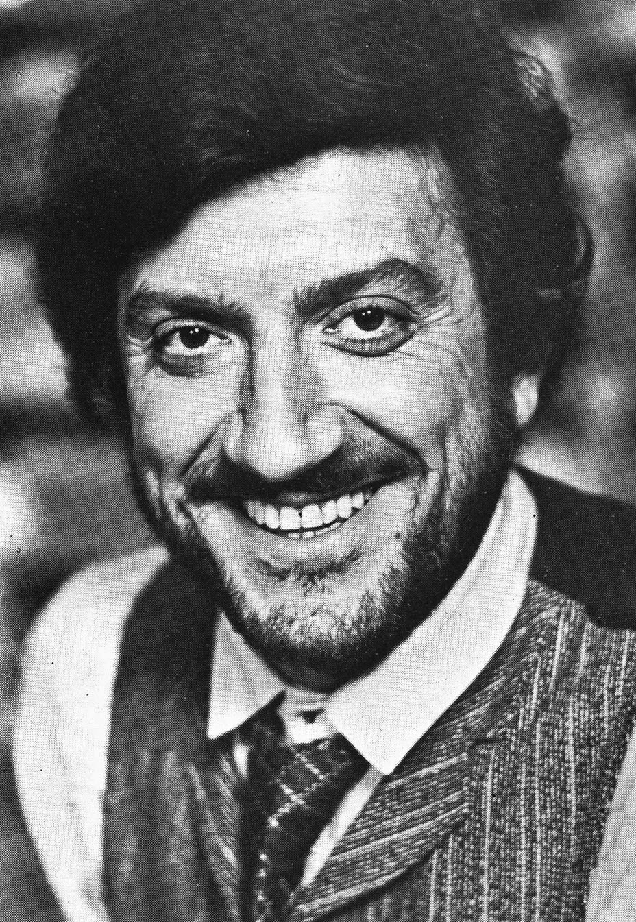 Luigi Proietti 1976.jpg