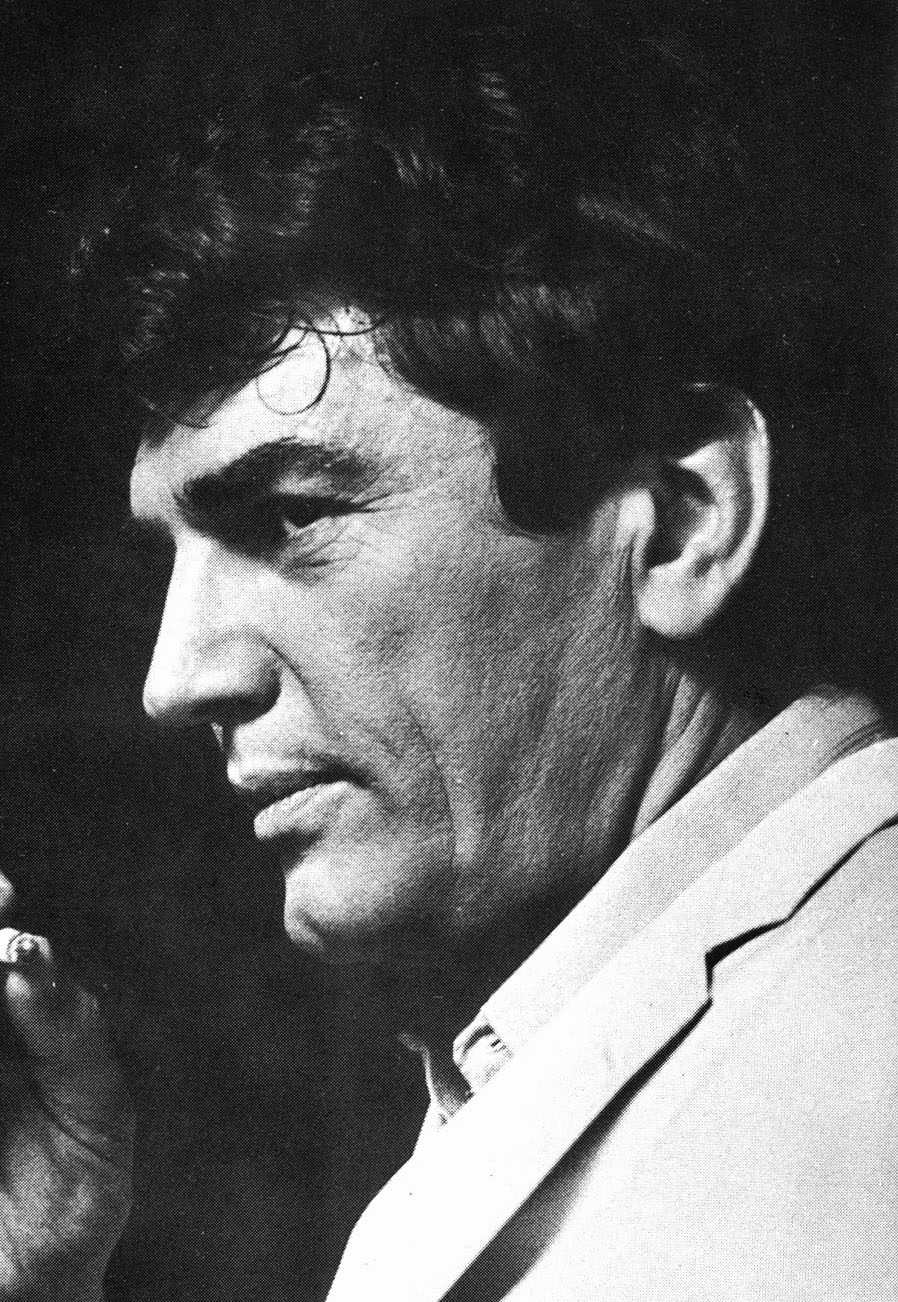 Edmund Purdom 1976 1.jpg