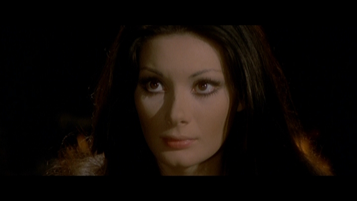 Tutti i colori del buio (1972) - Edwige Fenech.jpg