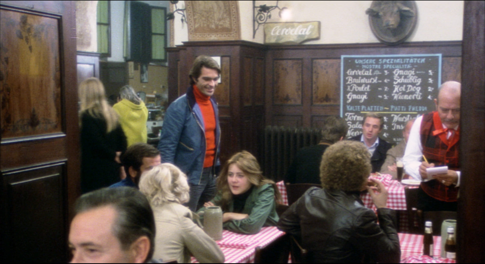 1976 _ Gli Amici Di Nick Hezard _ Commensale Al Ristorante _ Non Accreditato _ 01.jpg