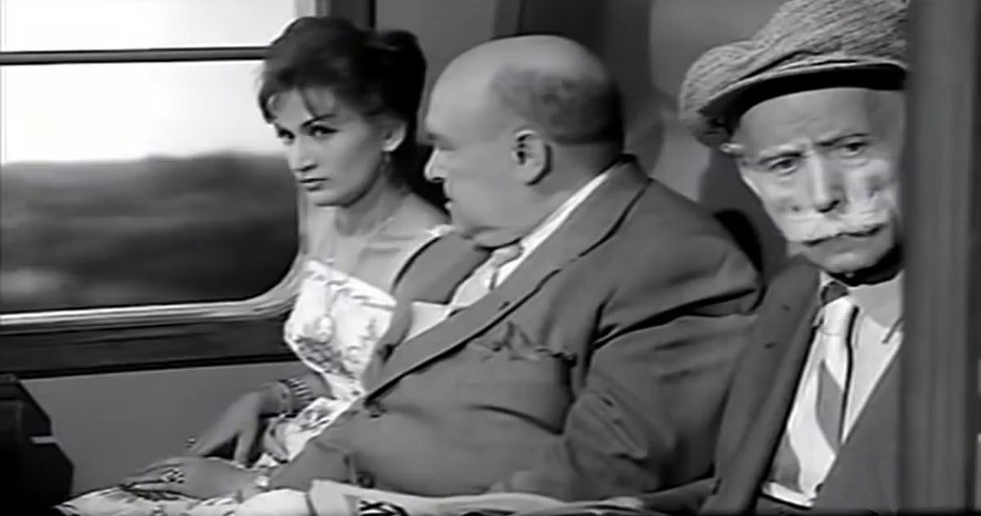 1962   DETECTIVE CON FALDAS (480p_25fps_H264-128kbit_AAC)4.jpg