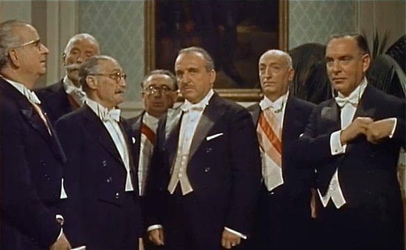 Cine Español (Película completa). La estrella del rey. 1957. (360p_25fps_H264-128kbit_AAC)33.jpg