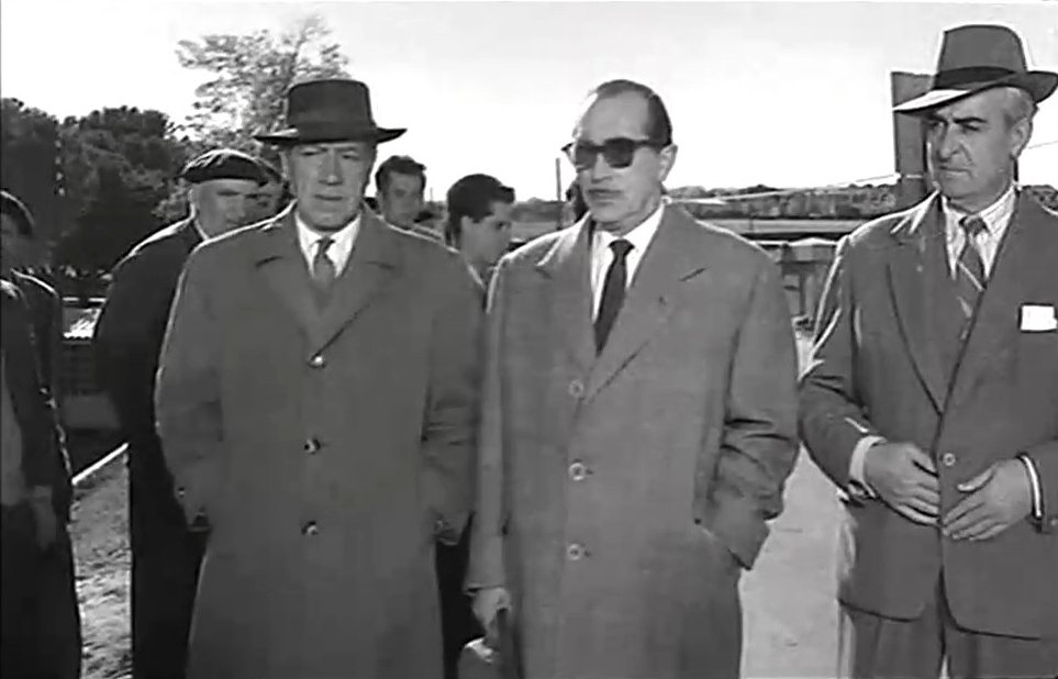Suspendido en sinvergüenza (1960) - TokyVideo9.jpg