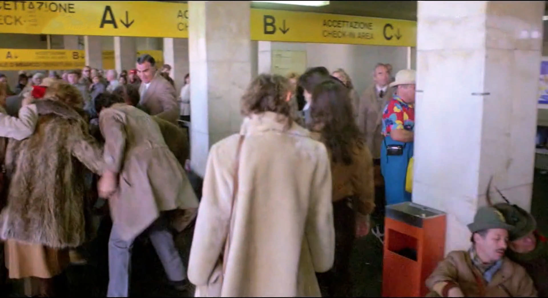 1983 _ Pappa E Ciccia _ Uomo In Aeroporto _ Non Accreditato _ 01.jpg