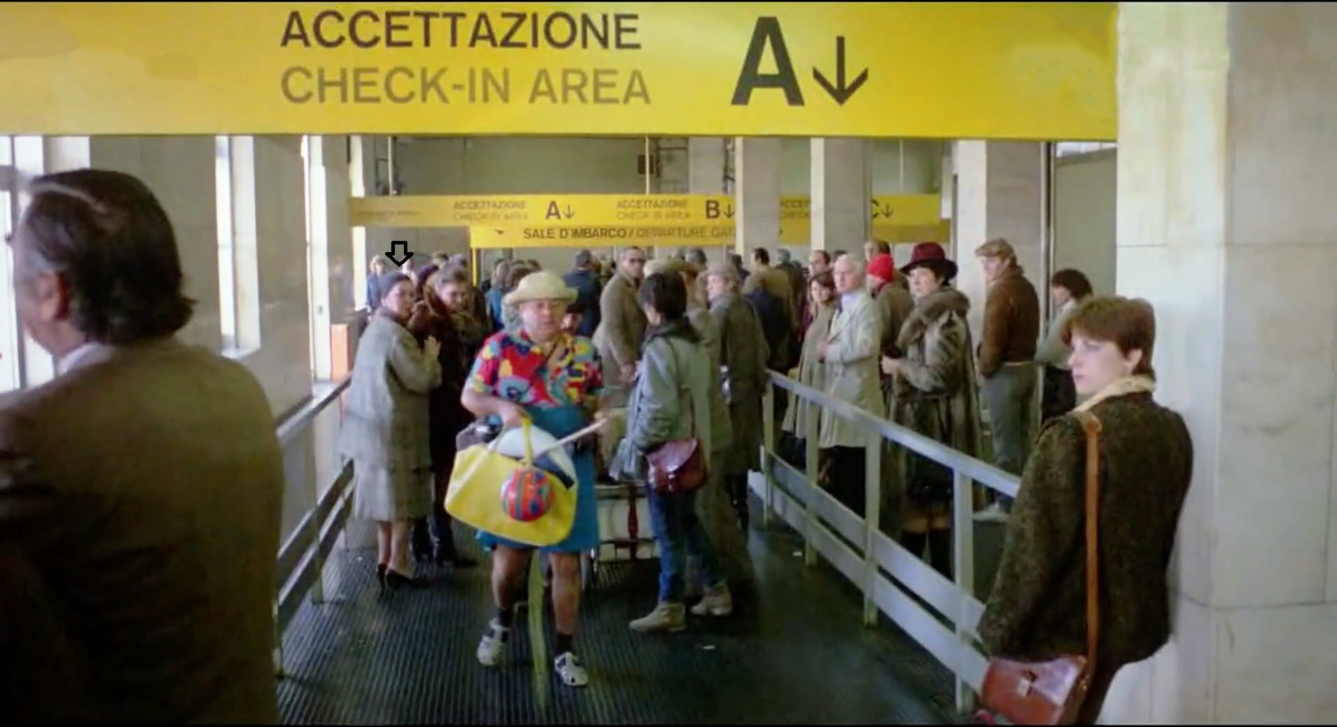 1983 _ Pappa E Ciccia _ Donna In Aeroporto _ Non Accreditato _ 01.jpg