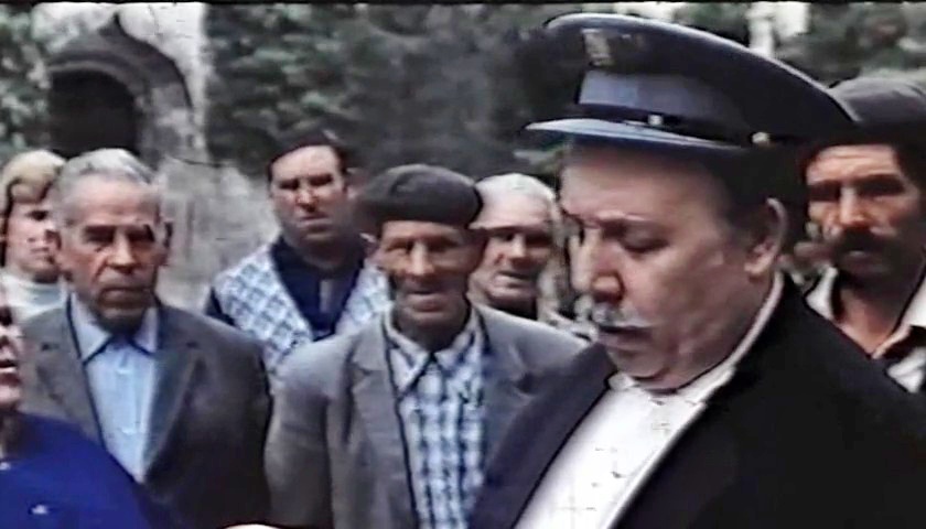 La boda del señor cura (1979) -_ 360p _- Spanish4.jpg