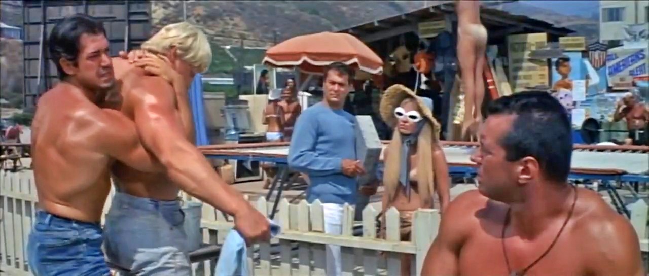 Don't Make Waves  (1967)  a film directed by Alexander MacKendrick with Tony Curtis, Claudia Cardinale, Sharon Tate, Robert Webber2.jpg
