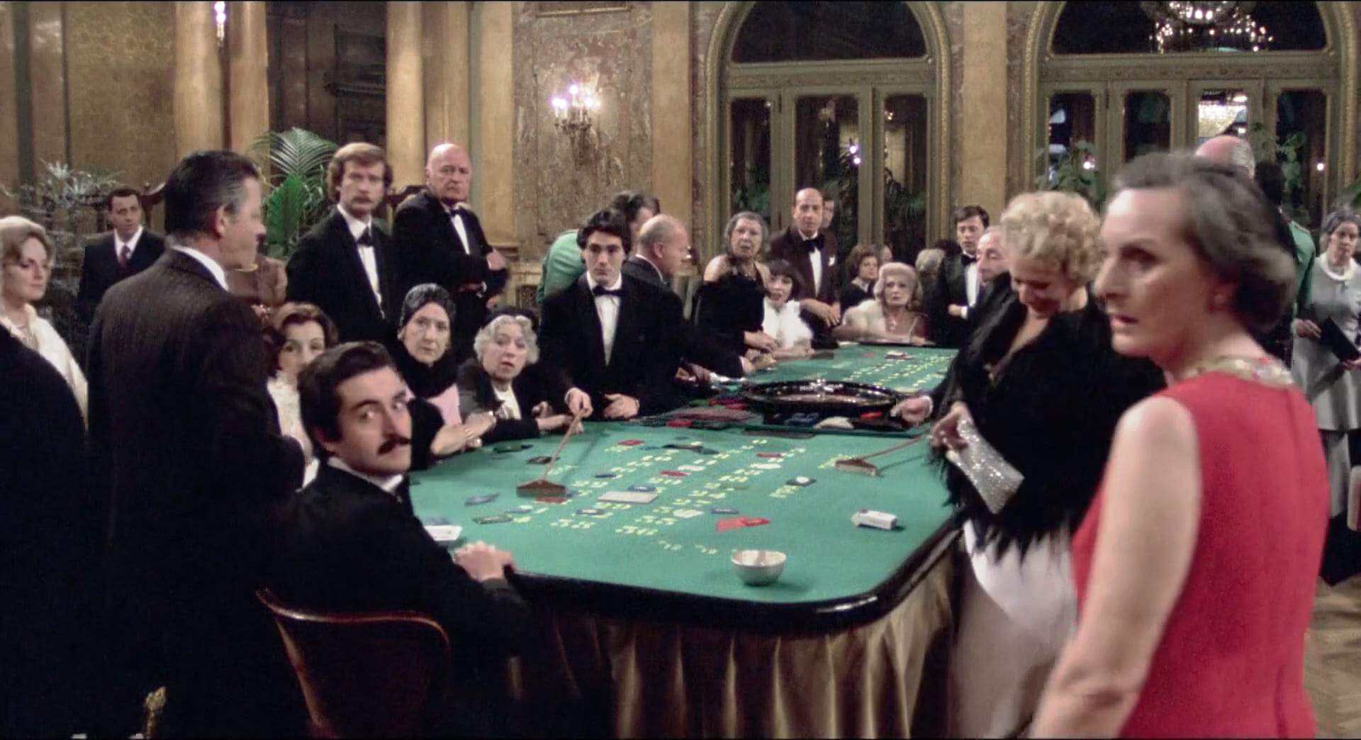 1976 _ Il Secondo Tragico Fantozzi _ Giocatrice Al Casinò _ Non Accreditato _ 02.jpg