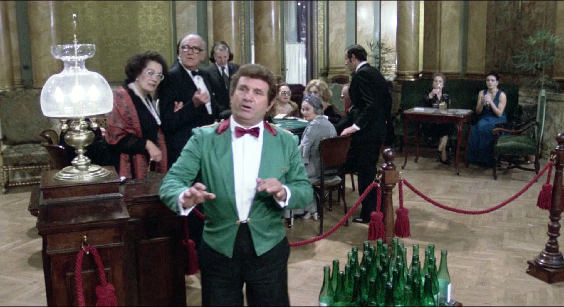 1976 _ Il Secondo Tragico Fantozzi _ Uomo Al Casinò _ Non Accreditato _ 02.jpg