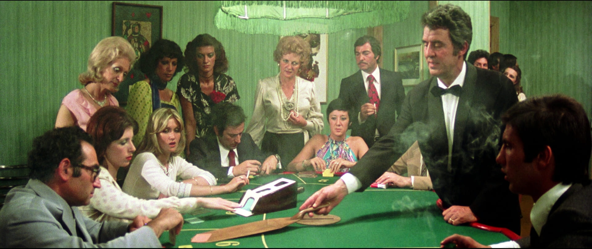 1975 _ Il Giustiziere Sfida La Città _ Croupier _ Non Accreditato _ 01.jpg