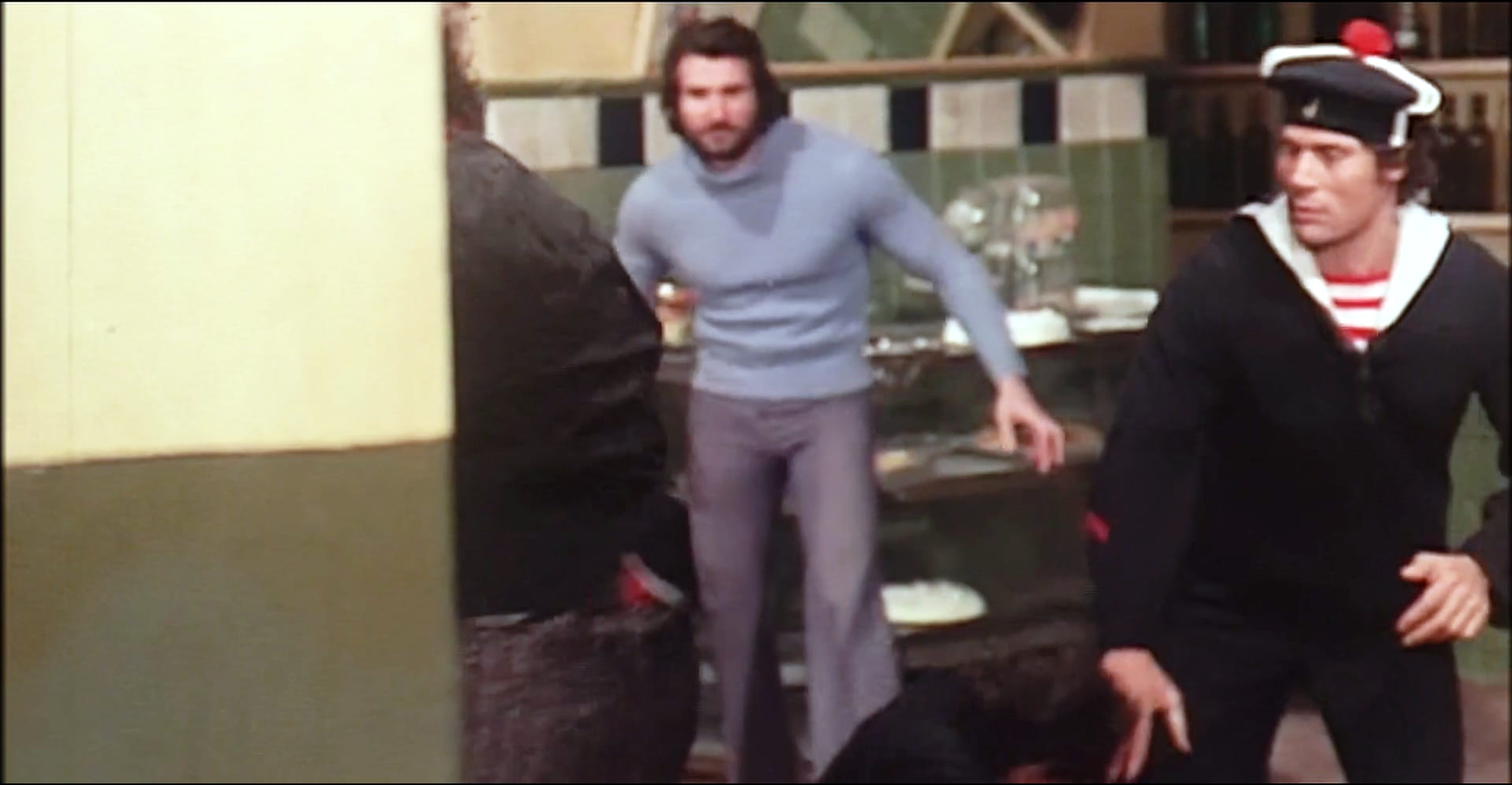 1975 _ Simone E Matteo Un Gioco Da Ragazzi _ Attaccabrighe Nel Bar _ Non Accreditato _ 02.jpg