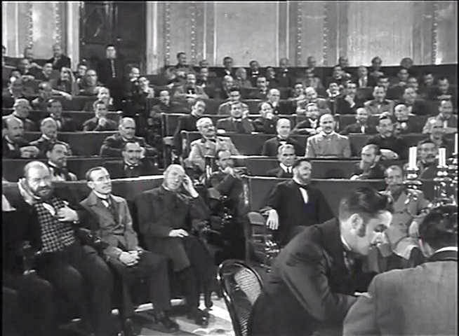 Cine Español (Película completa). La pródiga. 1946. (480p_25fps_H264-128kbit_AAC)3.jpg