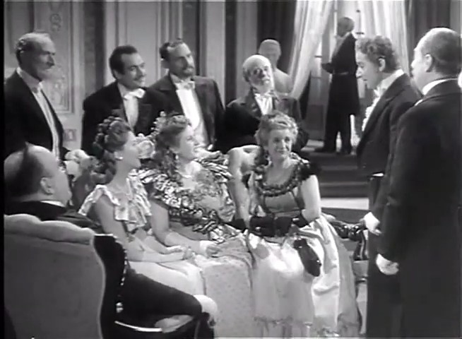 Cine Español (Película completa). La pródiga. 1946. (480p_25fps_H264-128kbit_AAC)6.jpg