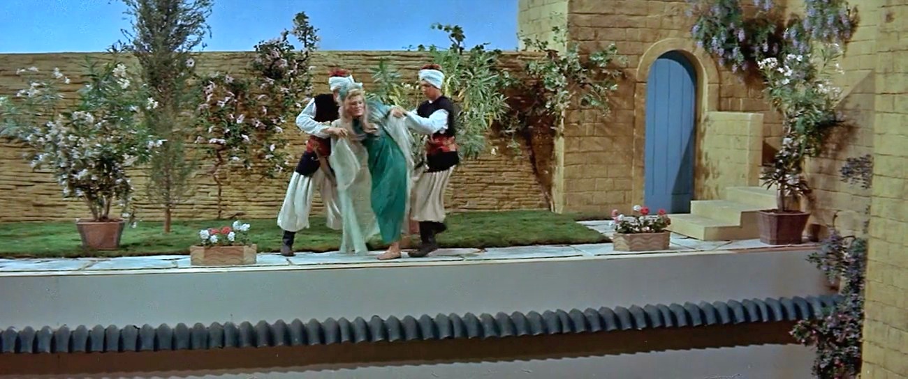 Angelique and the Sultan (1968) BRRip7.jpg