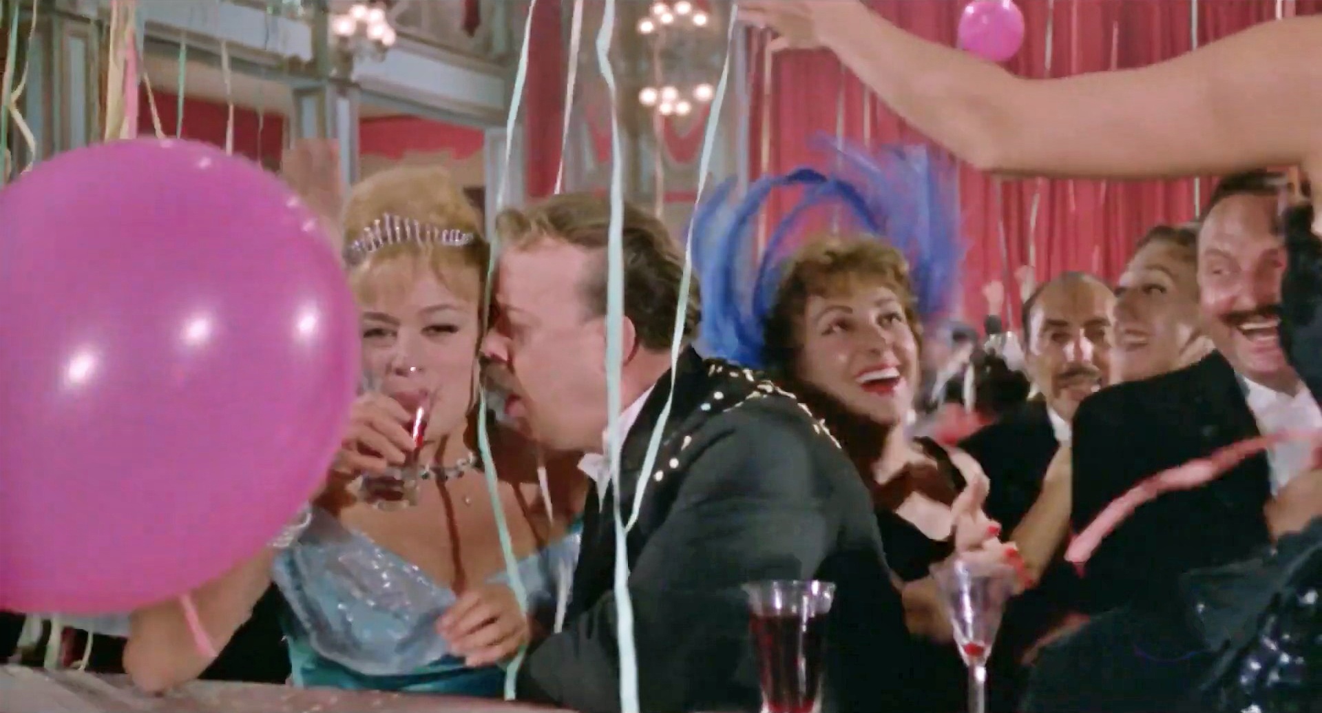 Queen of the Tabarin Club AKA La reina del Tabarin (1960)10.jpg