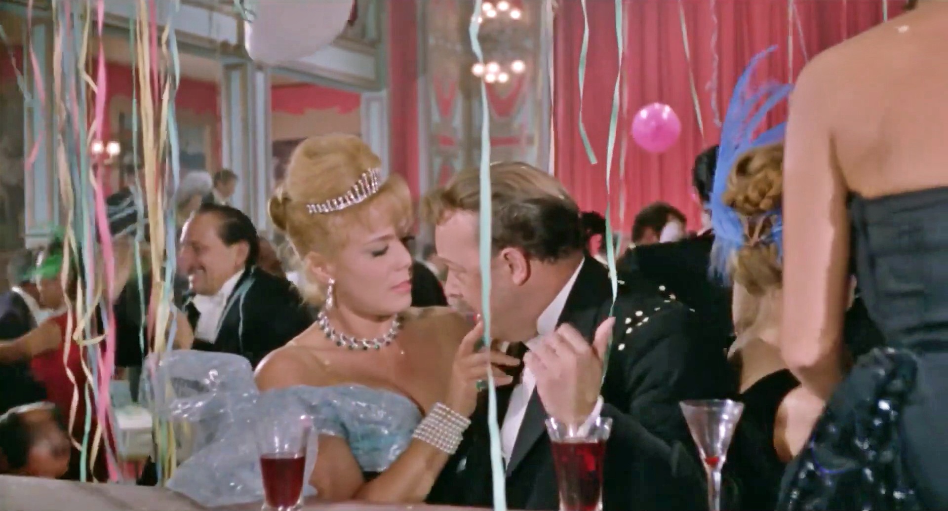 Queen of the Tabarin Club AKA La reina del Tabarin (1960)12.jpg