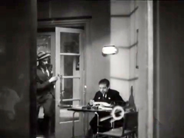 Cine Español (Película completa). El destino se disculpa. 1944. (360p_25fps_H264-128kbit_AAC)2.jpg