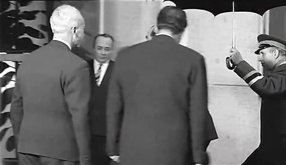 Suspendido en sinvergüenza (1960) - TokyVideo.jpg