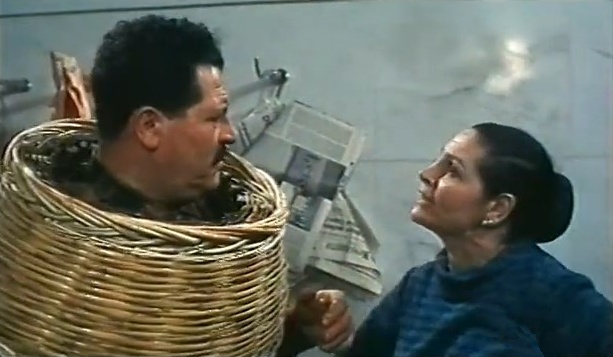 Mondo pazzo gente matta (Renato Polselli, 1966) film con i Romans9.jpg