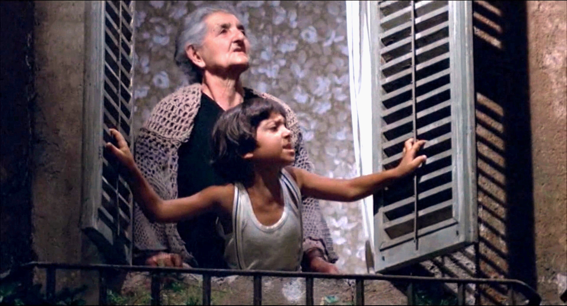 1971 _ Trastevere _ Donna Al Balcone _ Non Accreditato _ 01.jpg