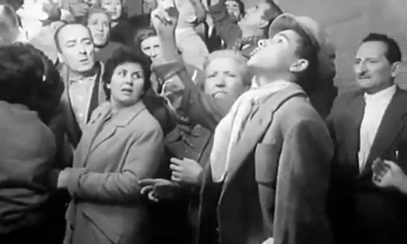 Amparo Rivelles Un angel tuvo la culpa - 1960 - Luis Lucia - Emma Penella - Jose Luis Ozores - Amparo Rivelles - Alfredo Mayo3.jpg
