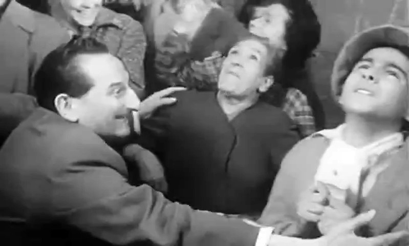 Amparo Rivelles Un angel tuvo la culpa - 1960 - Luis Lucia - Emma Penella - Jose Luis Ozores - Amparo Rivelles - Alfredo Mayo13.jpg