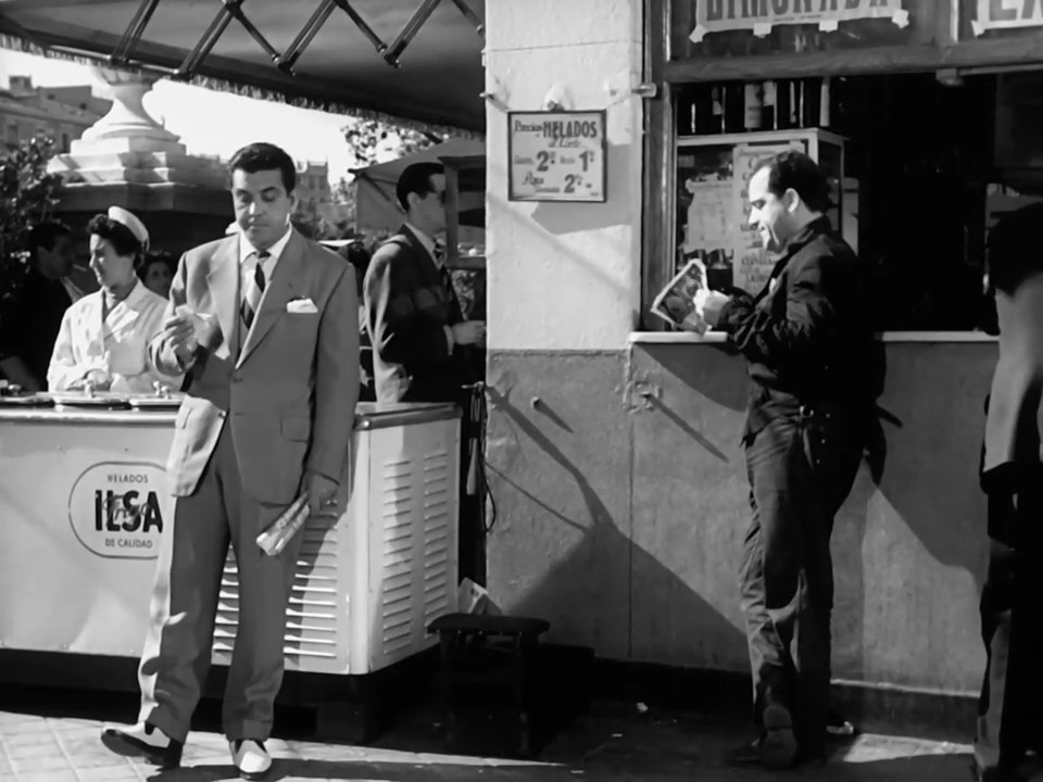 Manolo, guardia urbano (1956) - TokyVideo4.jpg