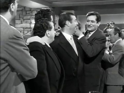 Cine Español (Película completa). La vida en un bloc. 1956. (360p_25fps_H264-128kbit_AAC)8.jpg