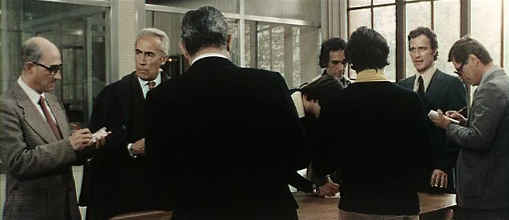 La polizia chiede aiuto (1974).JPG