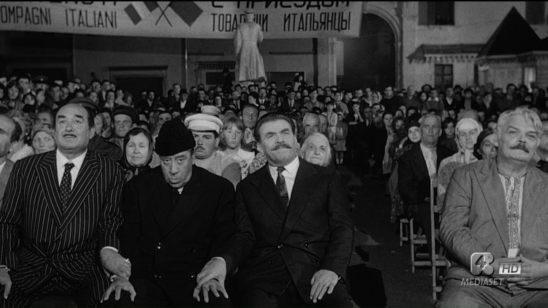 Il compagno don Camillo (1965) 1.jpg