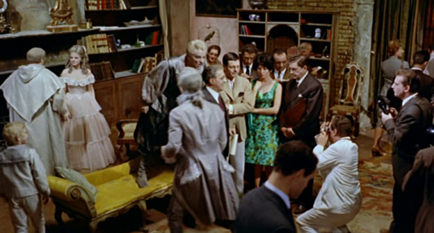 Fantasmi a Roma (1961) 2.jpg